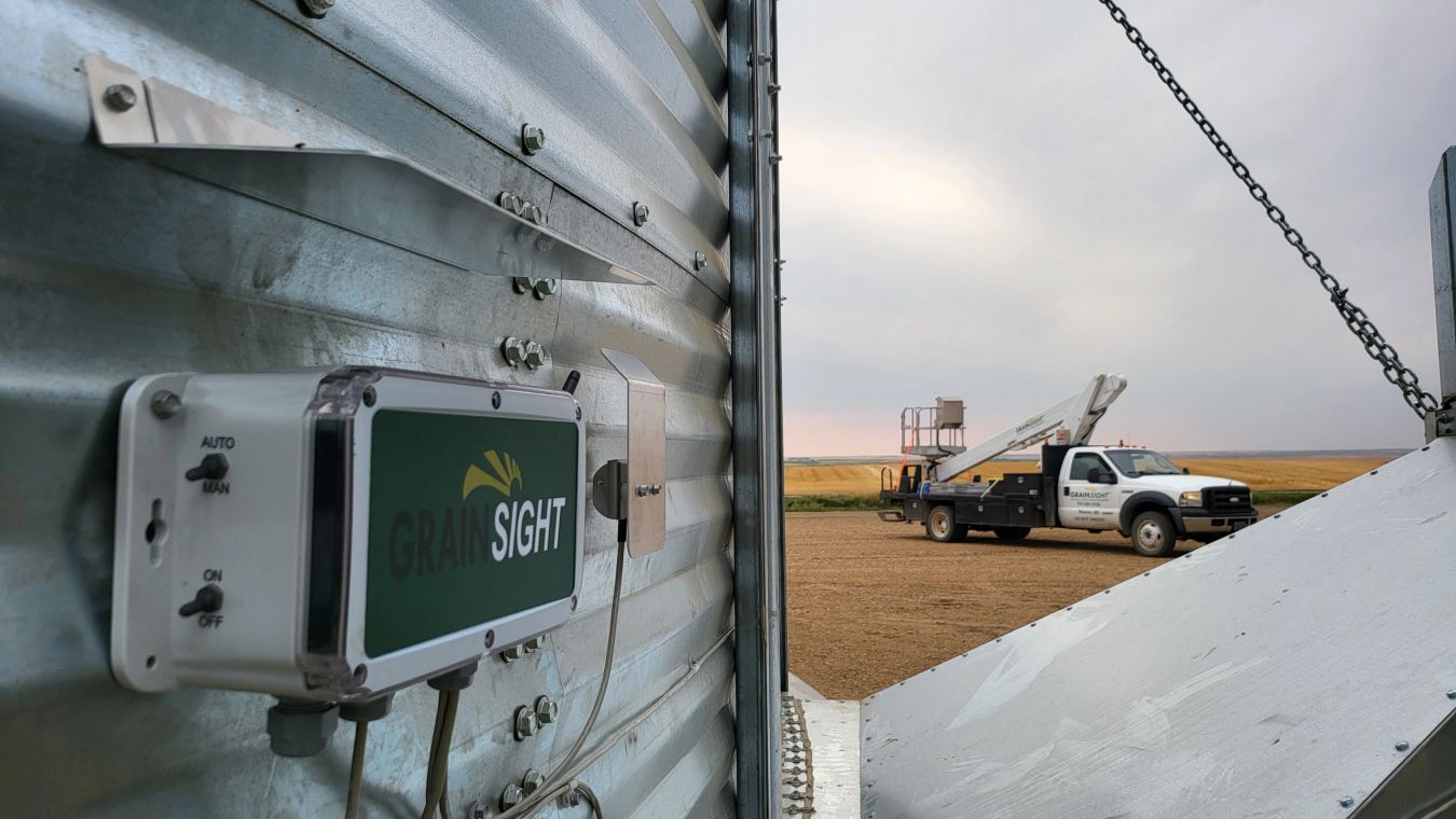 GrainSight grain bin monitoring installation